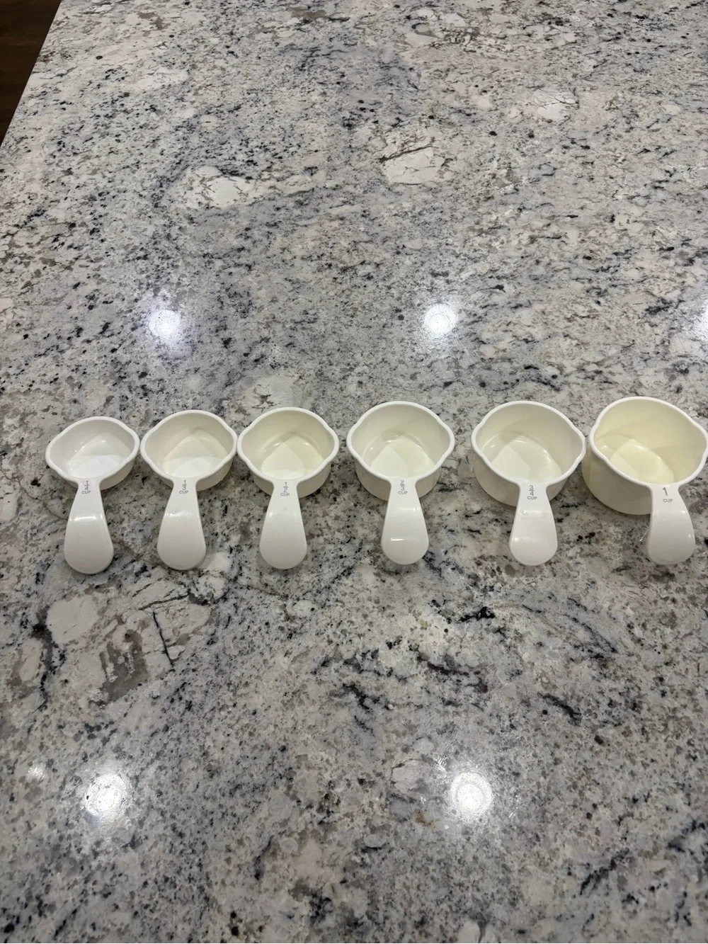 Vintage White Tupperware Nesting Measuring Cups Stack Set 6 Pc